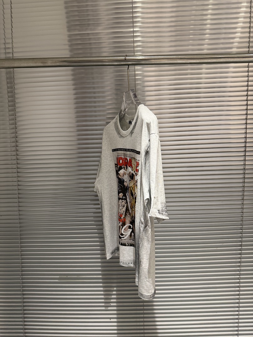 2026年夏ファッションブランドマガジンポスターTシャツ ヴ - Mens Fashion Magazines のレビューと価格